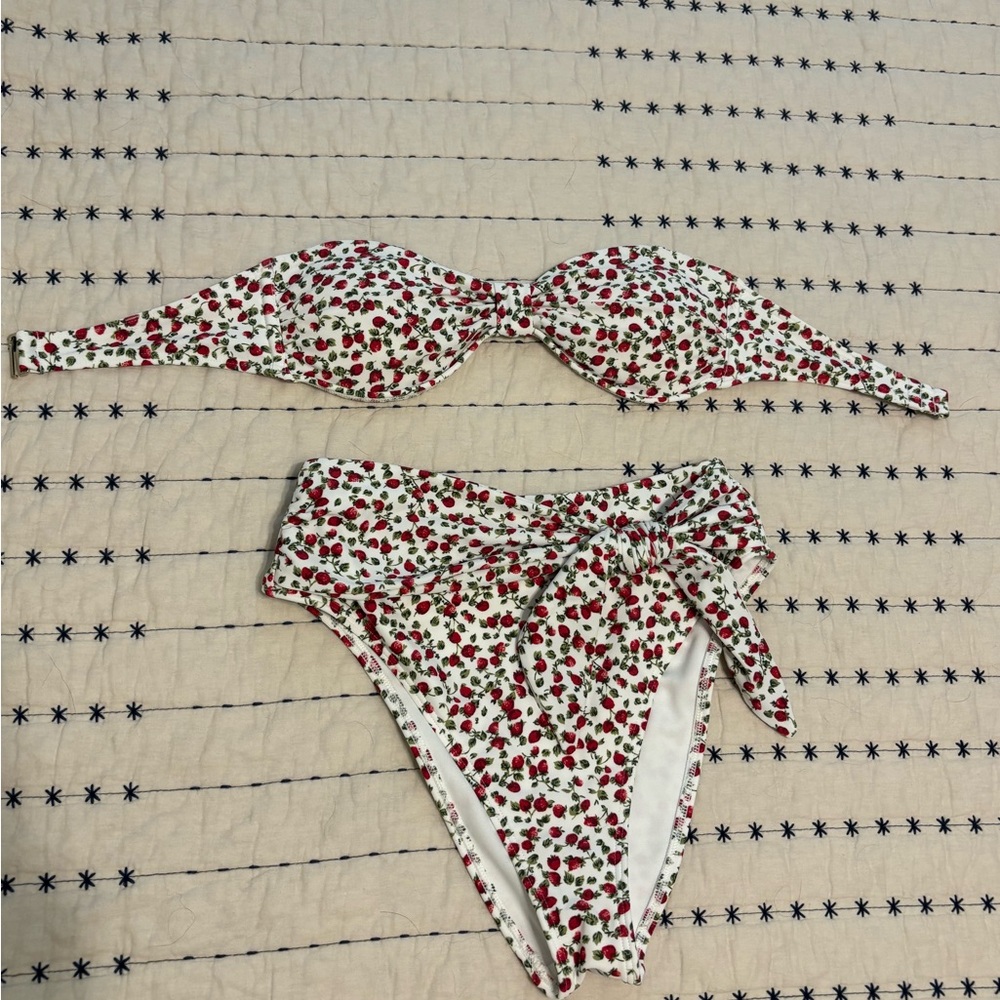 Abercrombie & Fitch Knotted Bandeau & High Wait Moderate Bottom Bikini XS
